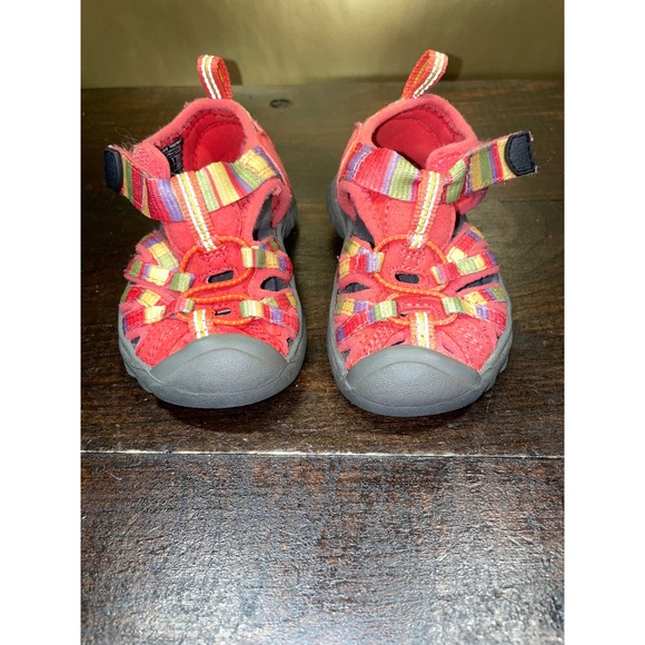 KEEN Toddler Girl's Sz 4 Red Pink Multi Color Woven Sandals Shoes - Picture 1 of 10
